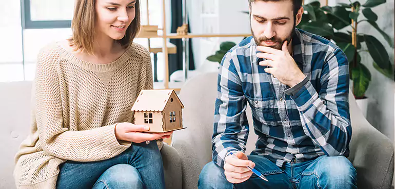 Why Homeowners Trust Vermont Home Buyers to Sell House With Liens in Vermont